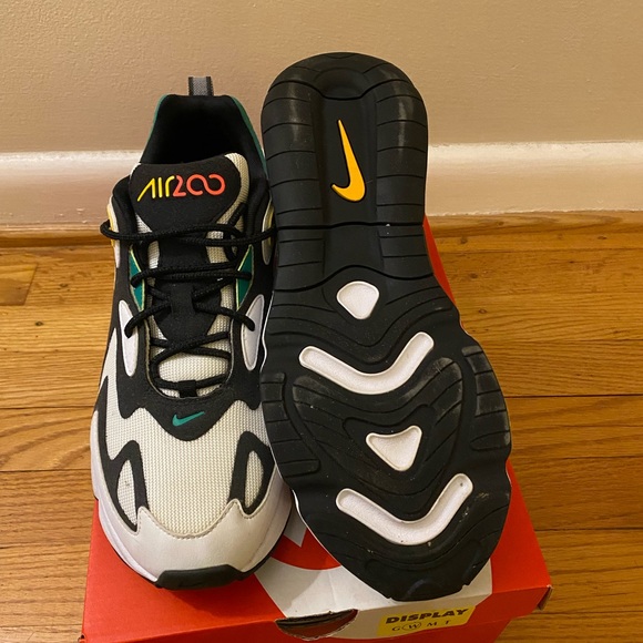 Air Max 200 - Picture 3 of 3